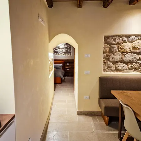 Sotto La Torre Apartment